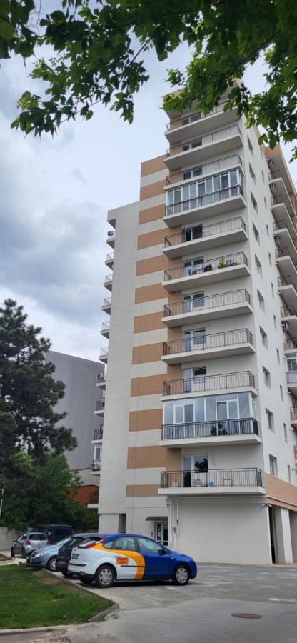 Lux & Confort - Apartament 3 Camere Bukarest Kültér fotó